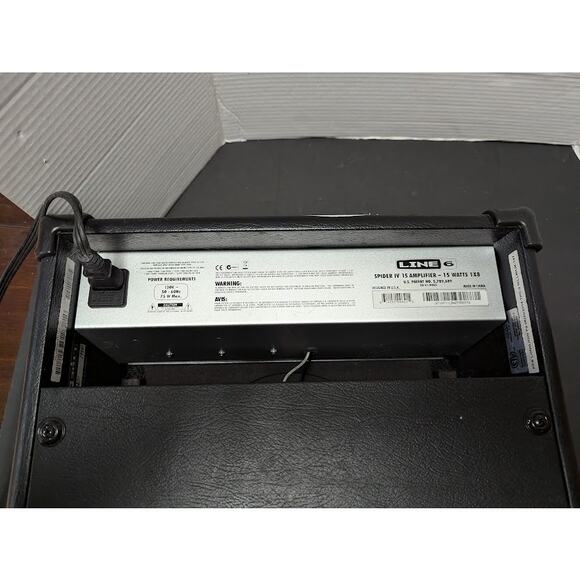 Line 6 Spider IV 15 Amplifier 15 watts 1x8 working - Picture 3 of 13